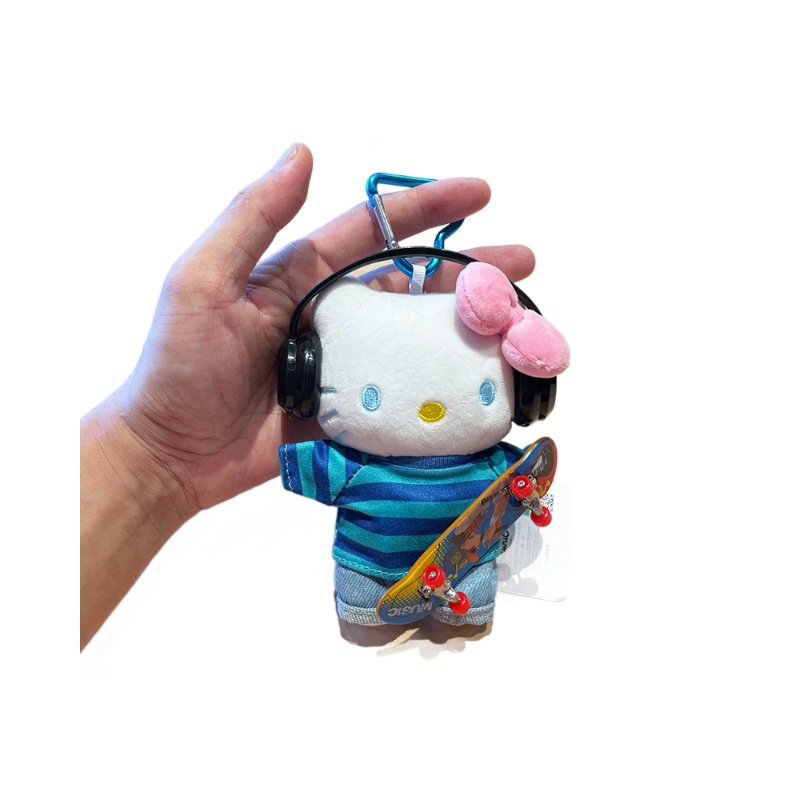 hellokitty keychains, cute gift figurines, schoolbags, bag hangers, kt cat plush and adorable Item Picture