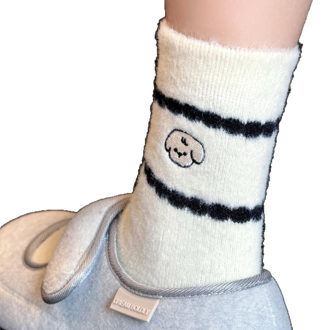 Winter socks for women, thickened with fleece, warm and cold-proof, Korean style Instagram trendy cartoon cute puppy mid-calf socks, postpartum socks Item Picture