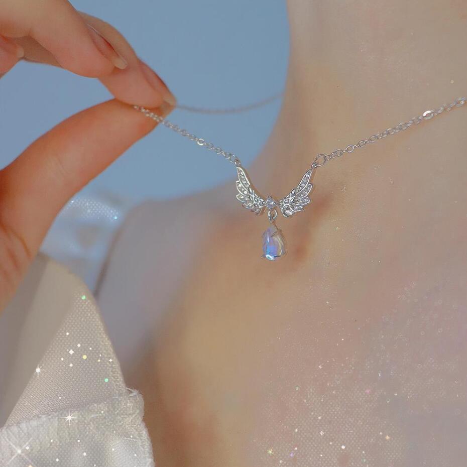 粉钻凯蒂猫项链可爱少女甜美小众设计高级感百搭Hellokitty锁骨链