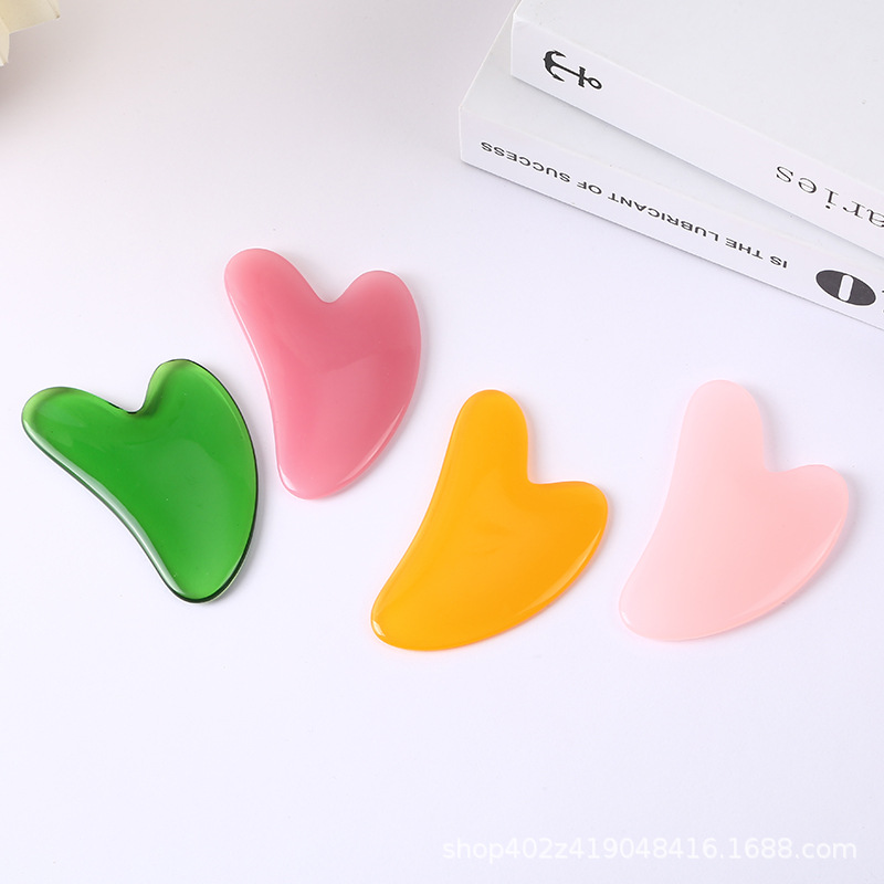 Manufacturer's resin heart-shaped health care tools, facial meridian gua sha contouring board, massage device wholesale, care, health care and conditioning Application Scenario