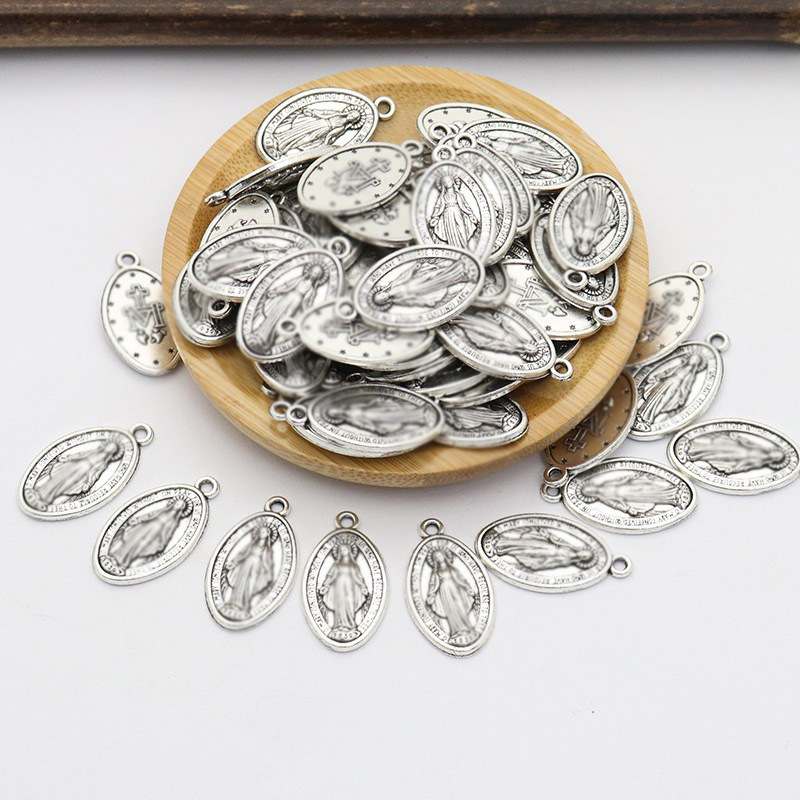 Wholesale and retail of cross-border supply necklaces, bracelets, pendants, oval retro rosaries, accessories, metal ornaments and pendants details Picture