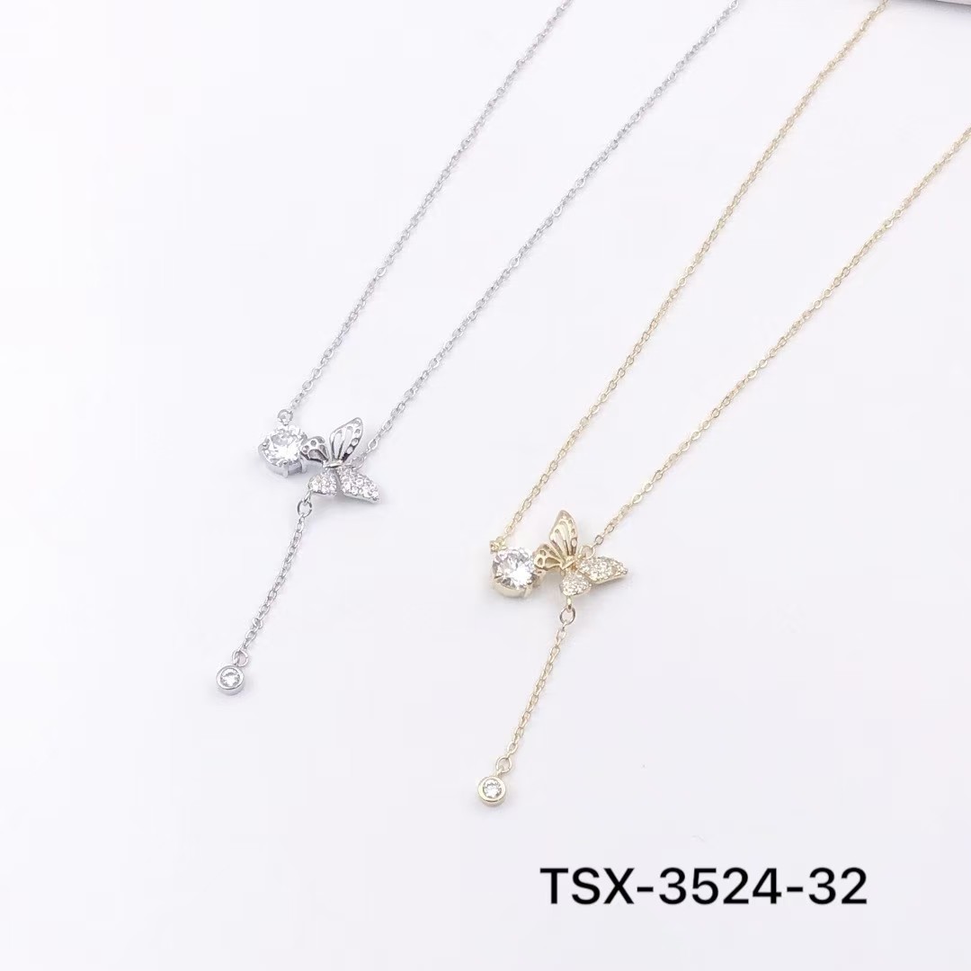 A full-diamond butterfly pearl necklace accessory for women, exuding a light luxury and high-end style, is fashionable and versatile. Summer collarbone chain full figure