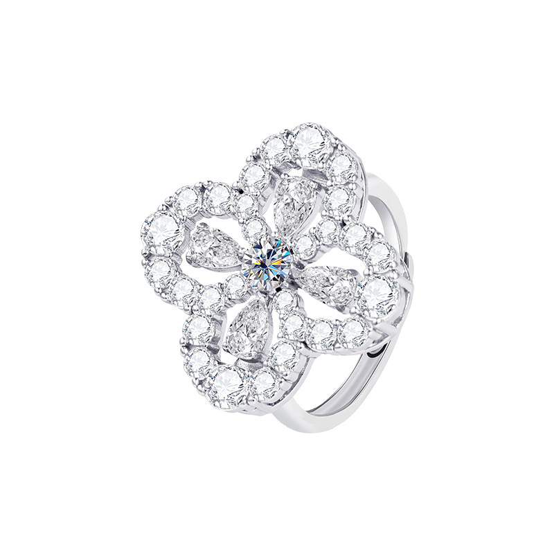 Zhuoheng Selection 2026 Classic Super Sparkling Four-leaf Clover Micro-inlay Mosan High-end One-piece Mosquito Coil, Versatile Four-leaf Clover Cross-border Ring from Europe and America Application Scenario