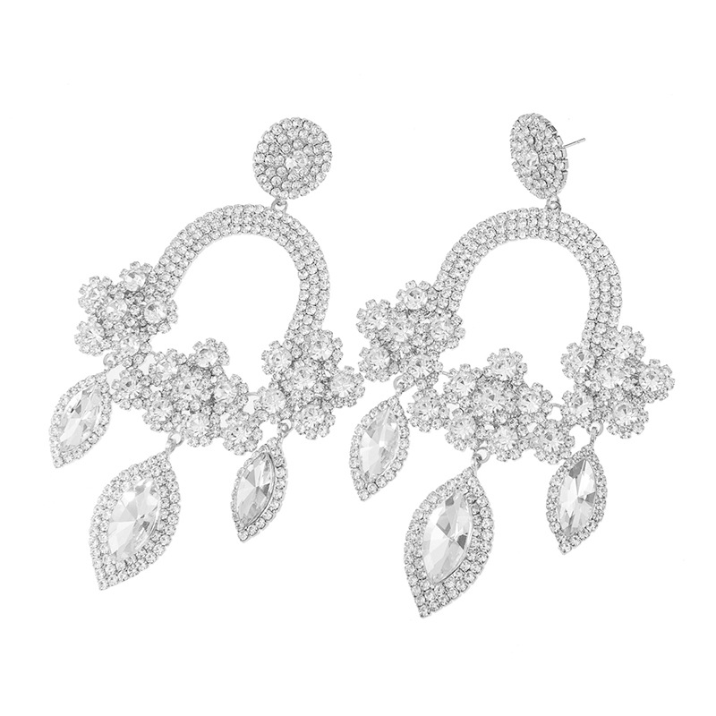 Aliexpress's best-selling cross-border full-diamond luxury exaggerated earrings, personalized and versatile, elegant rhinestone tassel earrings wholesale Application Scenario