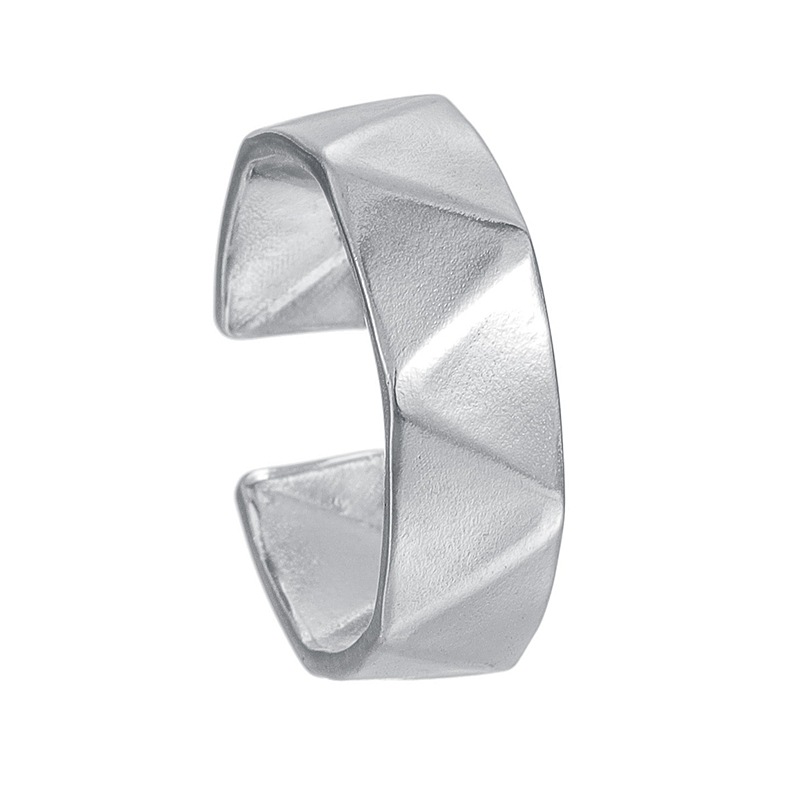 This is a popular stainless steel ring with an open opening on Instagram in Japan and South Korea. It features a geometric, multi-faceted and exaggerated style for women's couple rings that won't fade Application Scenario