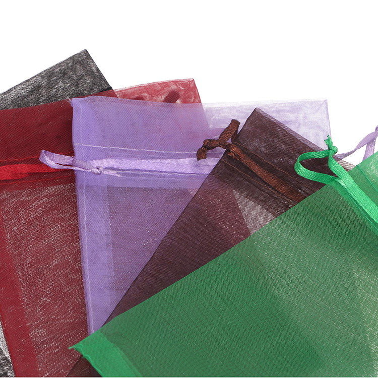 Bolsas de regalo de organza para cordones de regalo para dulces regalos pequeños accesorios bolsas de regalo de color sólido organza bunchy bolsillos Application Scenario