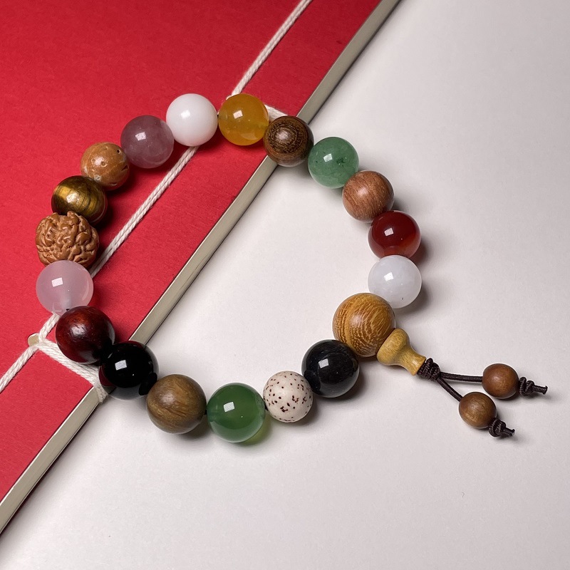 Wholesale of multi-treasure Bodhi seeds, 18-seed Buddhist prayer beads, simple bracelet, wristband, cultural and artistic Bodhi beads from the manufacturer Specification image