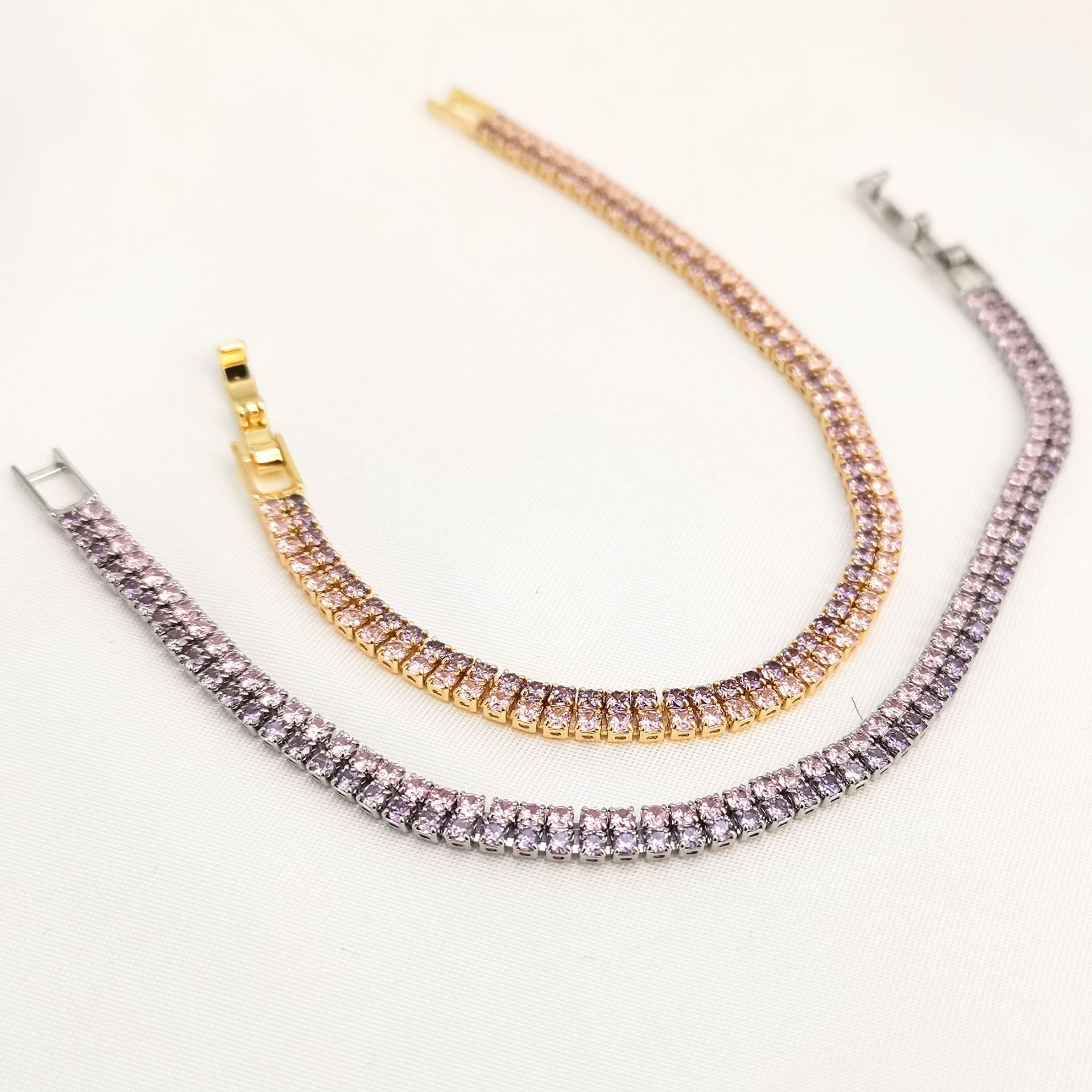 New water drop diamond Zircon bracelet, ins simple and fashionable ladies' pink and purple zircon claw bracelet, cross-border exclusive Application Scenario