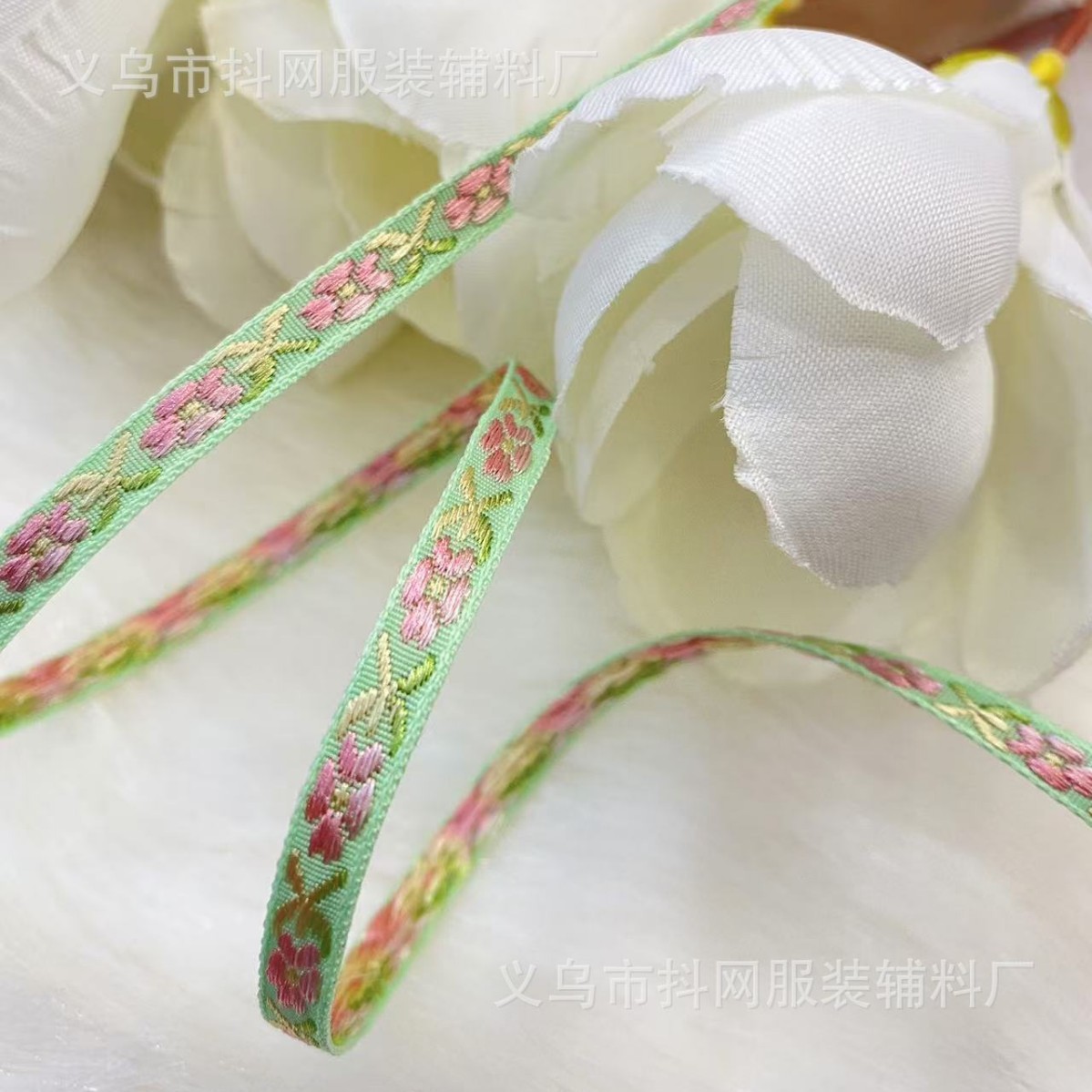 En stock 0.7cm estilo étnico floral jacquard bordado correas DIY accesorios para el pelo regalos rendimiento accesorios de ropa al por mayor Application Scenario