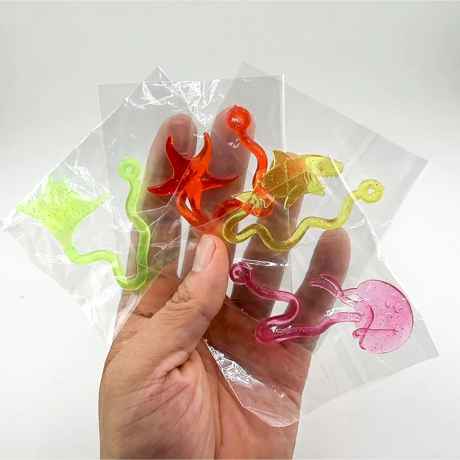 Cross-border sticky Marine animal, sticky hand prank toy, wall climbing elastic stretching release, TPR stress relief, sticky fun Application Scenario