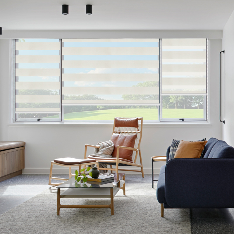 Factory-customized soft gauze curtains, double-layer blackout curtains, zebra curtains, cross-border roll-up blinds, and engineering Venetian blinds Application Scenario