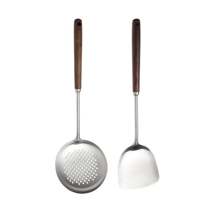 Stainless steel kitchenware set with a strainer, soup spoon, spatula, wooden handle, smooth soup shell and soup drain Item Picture