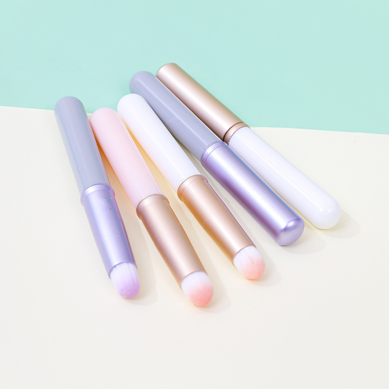 便携化妆刷迷你带盖圆头唇刷晕染刷遮瑕刷唇膏口红刷美妆工具批发详情图2