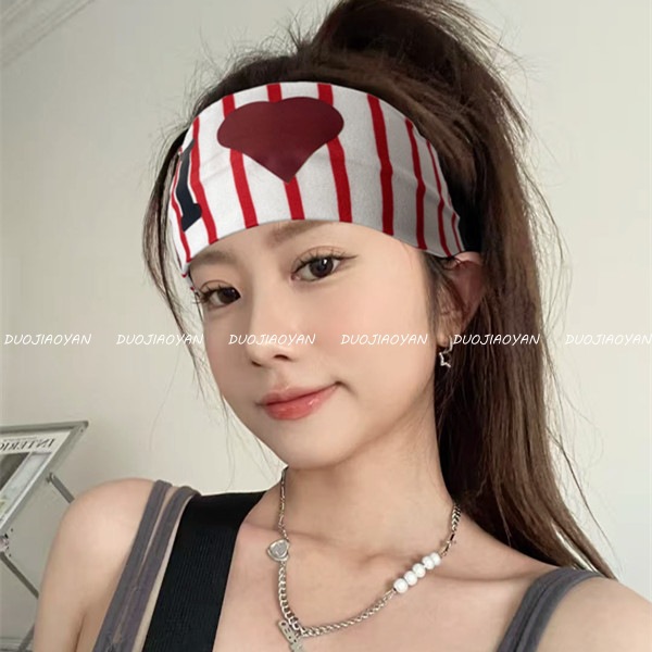 New fashionable heart-shaped striped hair band, retro spice girl InS-style high skull top hair accessory, wide-edge elastic sports headscarf details Picture
