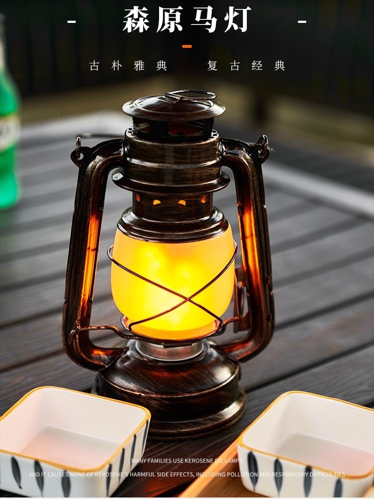 Camping lamp, outdoor charging, retro horse lamp, campsite camping atmosphere, kerosene, portable stall tent lamp, decorative flame details Picture