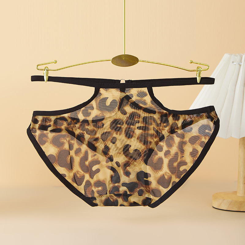 New sexy and light luxury mesh leopard print women's comfortable, breathable, thin-band circular cutout, alluring and traceless underwear details Picture