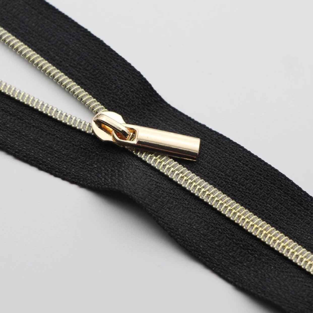 5号尼龙金银齿拉链 箱包书包服装衣服门襟专用彩色尼龙拉锁 现货