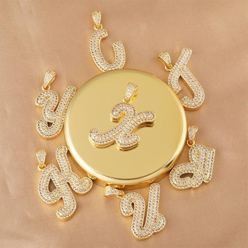 Amazon's best-selling 26-letter copper-plated, simple yet sophisticated hip-hop pendant manufacturer wholesale Application Scenario