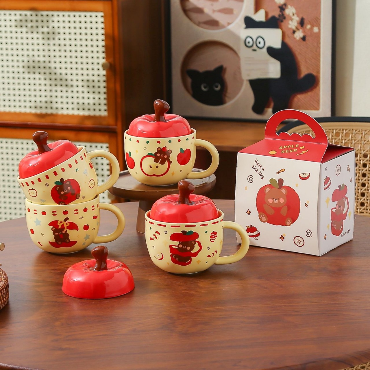 Creative Apple ceramic mug with lid, retro drinking cup, high appearance level, home breakfast cup, coffee cup, souvenir