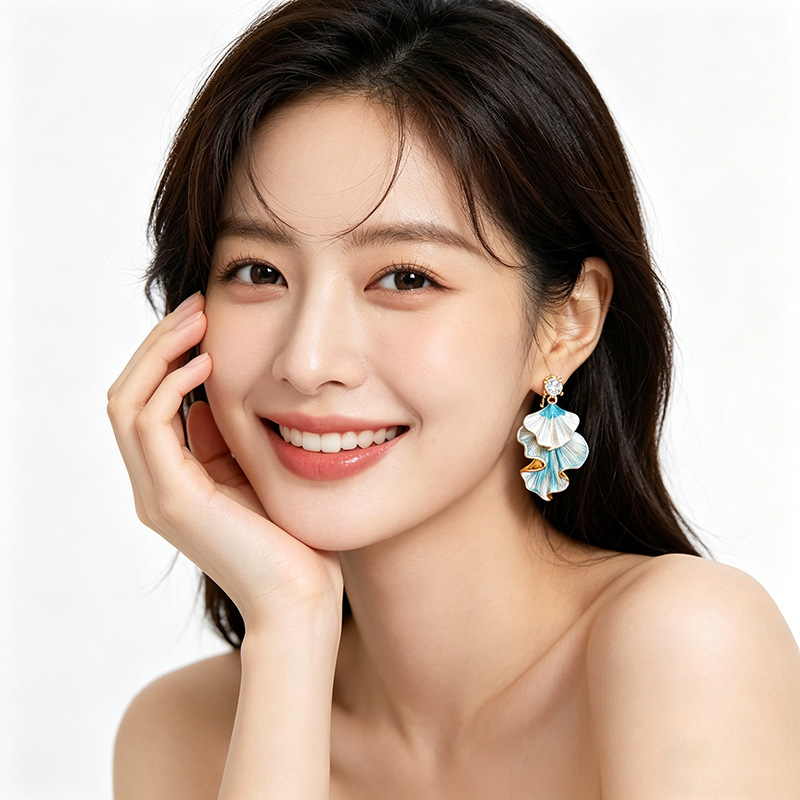 Gradient irregular Ginkgo leaf earrings, women's fashion stud earrings, 2026 live-streaming bestsellers, niche design sense Specification image