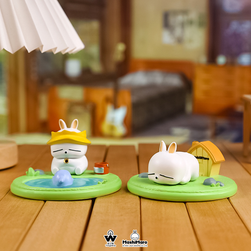 Cartoon Rogue Rabbit mobile phone stand ornament, a Douyin hit Rogue multi-purpose mobile phone stand creative stand ornament