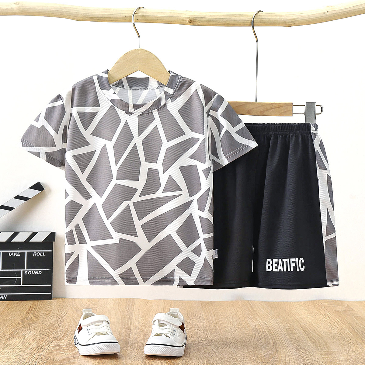 Children's short-sleeved sets 2025 summer clothing, boys' sets, T-shirts, sportswear, girls' quick-drying clothes, T-shirts, children's clothing wholesale details Picture