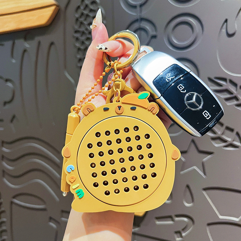 New creative trendy product, capybara magnetic steel ball drawing board keychain, fun, stress-relieving, cute and adorable festival gift Specification image