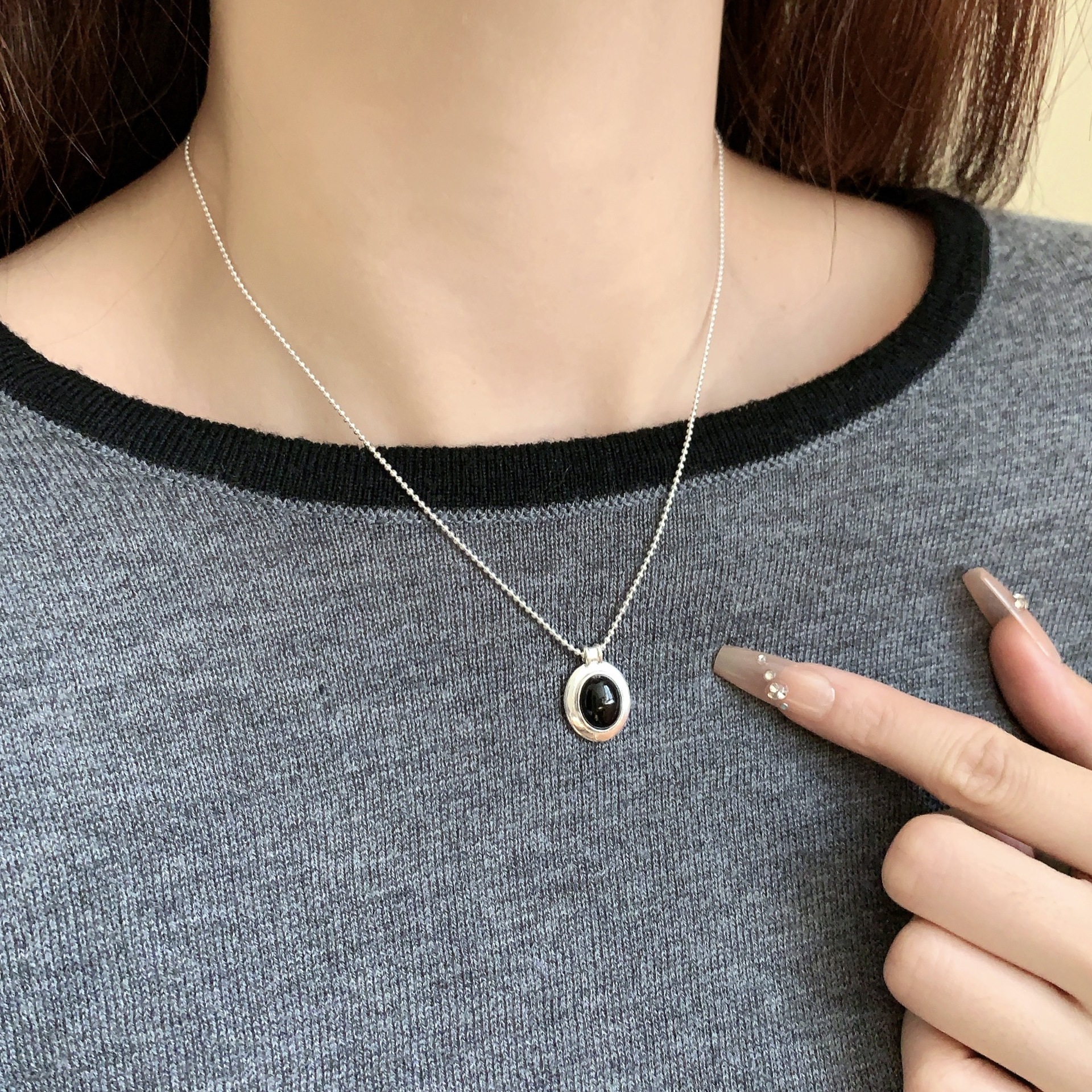 秋冬S925纯银11.15法式中古复古风黑玛瑙椭圆项链女ins冷淡风锁骨链