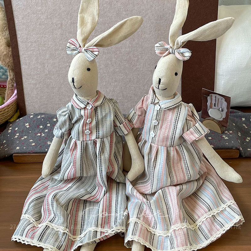New Korean-style handcrafted cotton and linen rabbit doll, long-legged floral dress, rabbit home decoration doll gift, retro fabric long-eared rabbit doll, checkered and striped floral dress, shirt style soft wear, excellent choice as a souvenir Specification image