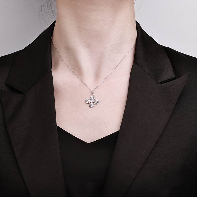 Four-leaf Clover s925 sterling silver women's retro Spring/Summer collarbone chain Women's cross rice bead necklace, elegant vintage chain Specification image