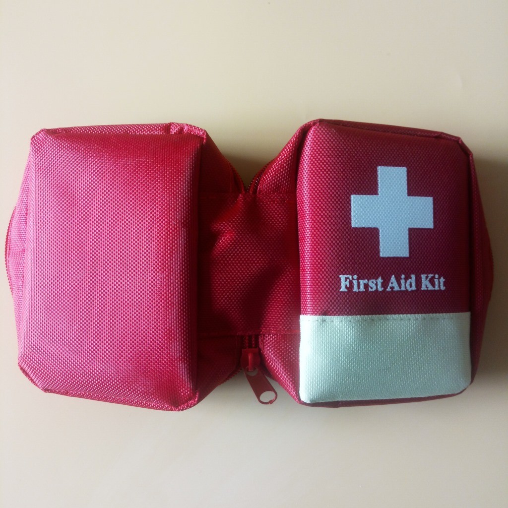 Customized outdoor first aid kits, medical kits, earthquake emergency kits, double-layer kits, medical kits, and new cross-border life-saving kits details Picture