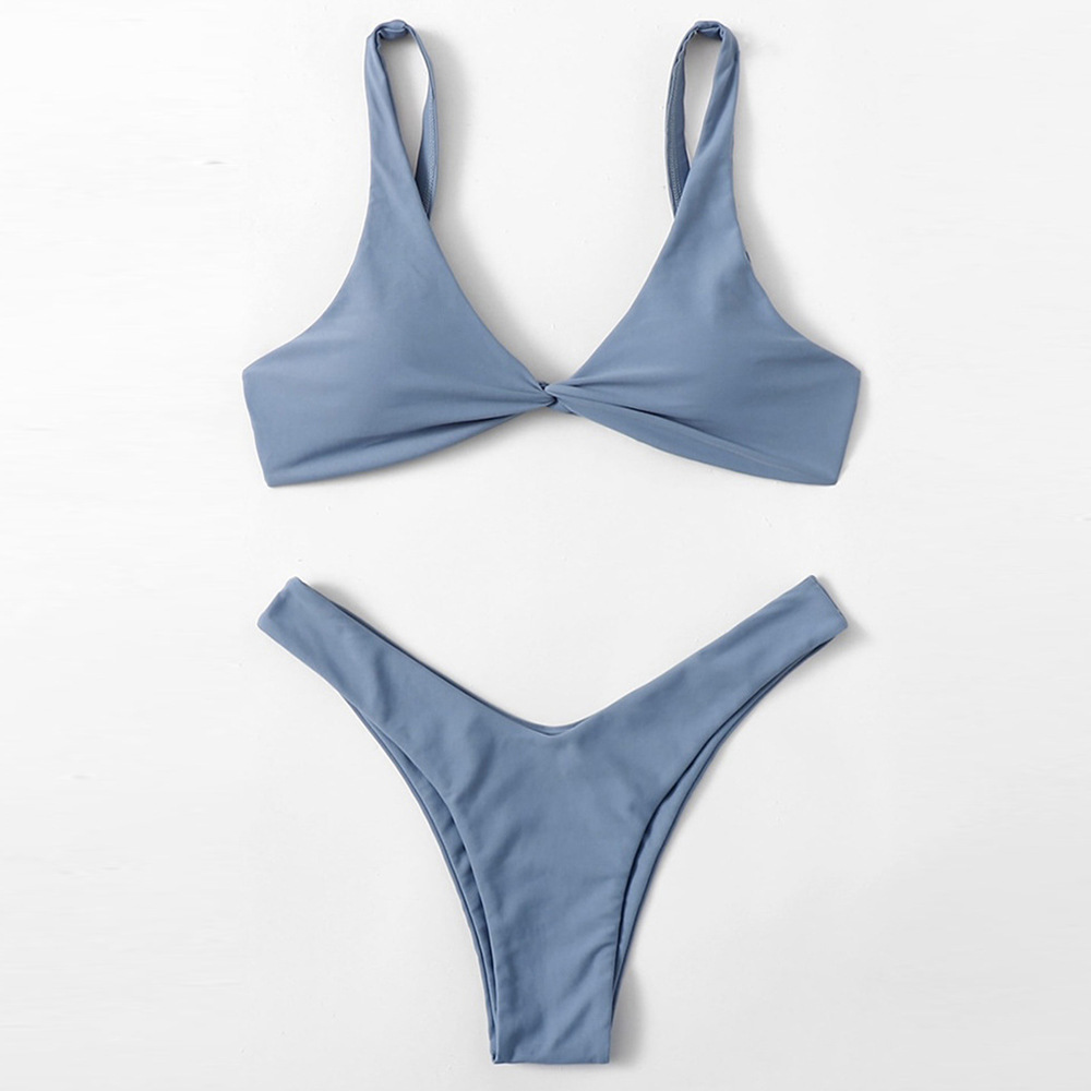 In 2026, the best-selling swimming swimsuits in Europe and America are solid-colored, sexy high-legged bikinis with straps and two-piece swimsuits for women