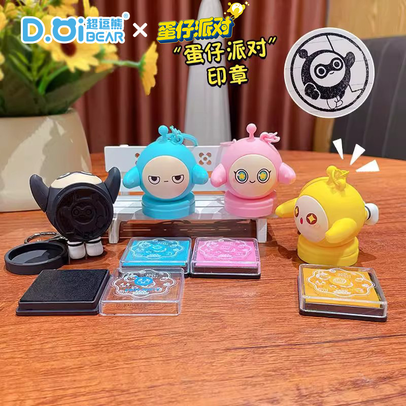 钥匙扣/星星人/陶泥镶钻/钥匙挂/镜子钥匙扣产品图