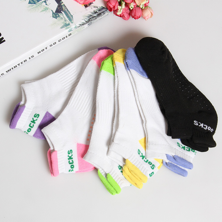 Fábrica directa comercio exterior venta caliente ecológico calcetines de yoga calcetines de yoga calcetines deportivos calcetines de barco calcetines antideslizantes en stock al por mayor Application Scenario