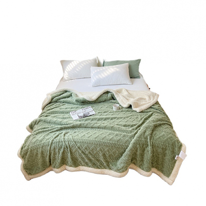 Thickened coral fleece flannel sheepskin blanket, nap sofa cover blanket, office shawl, air conditioner small blanket Item Picture