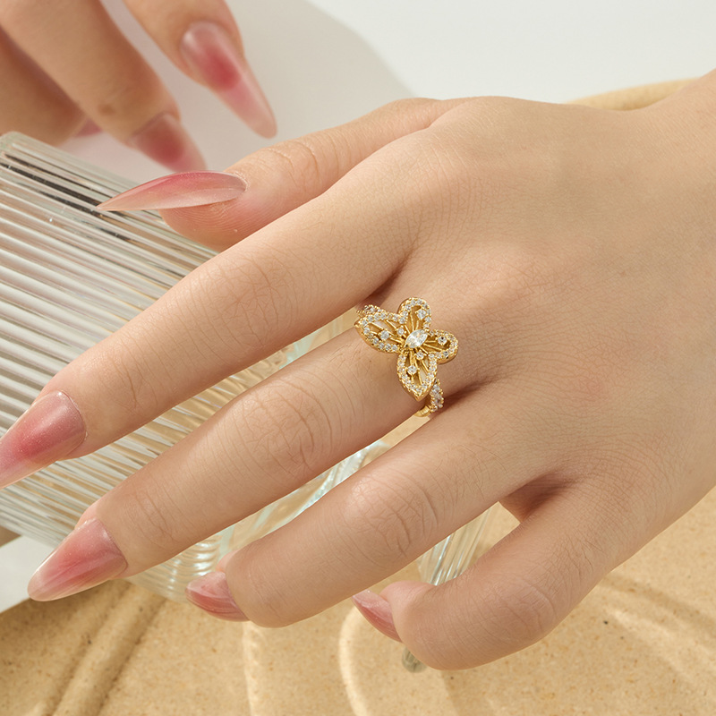 Light luxury and dynamic butterfly starlight open ring, copper alloy slightly inlaid zircon, fashionable and high-end, adjustable ring ring details Picture