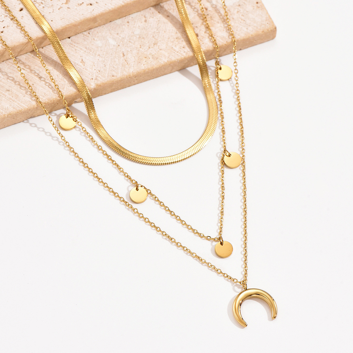 简约时尚不锈钢三层叠戴锁骨链月亮吊坠百搭设计双层圆片钛钢项链详情图2