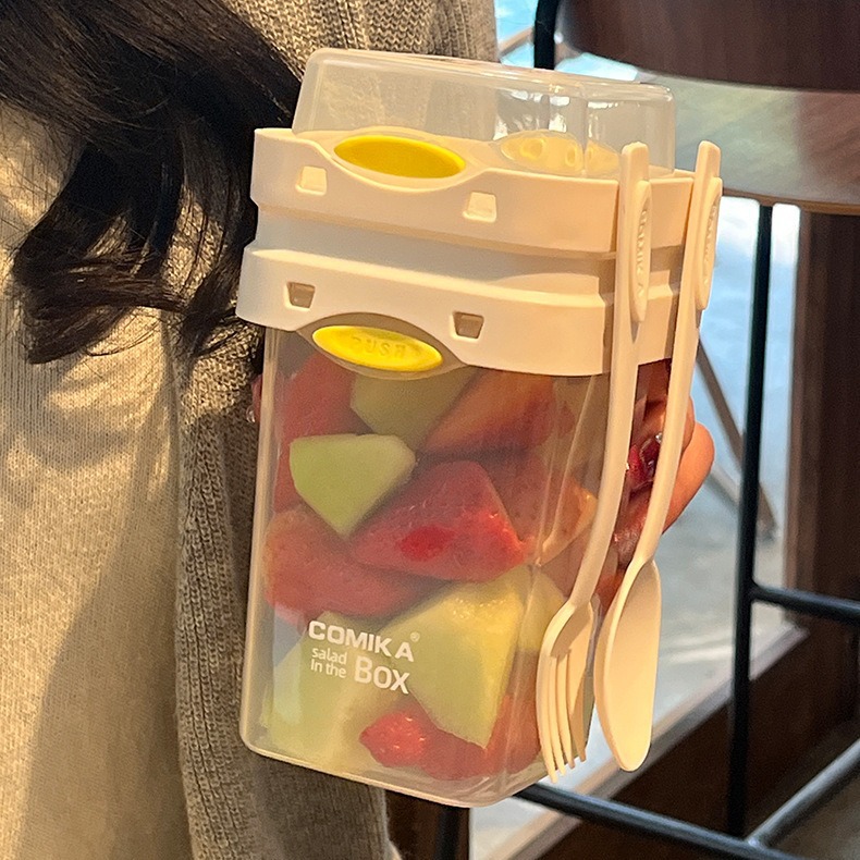Comika portable Salad Cup, overnight oatmeal cup, spoon-equipped light food fat-reducing yogurt nut cup, takeout breakfast cup Application Scenario