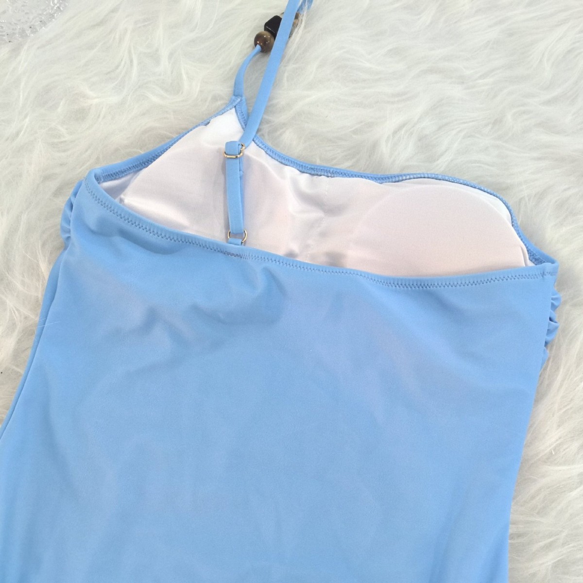 连体泳衣实物图