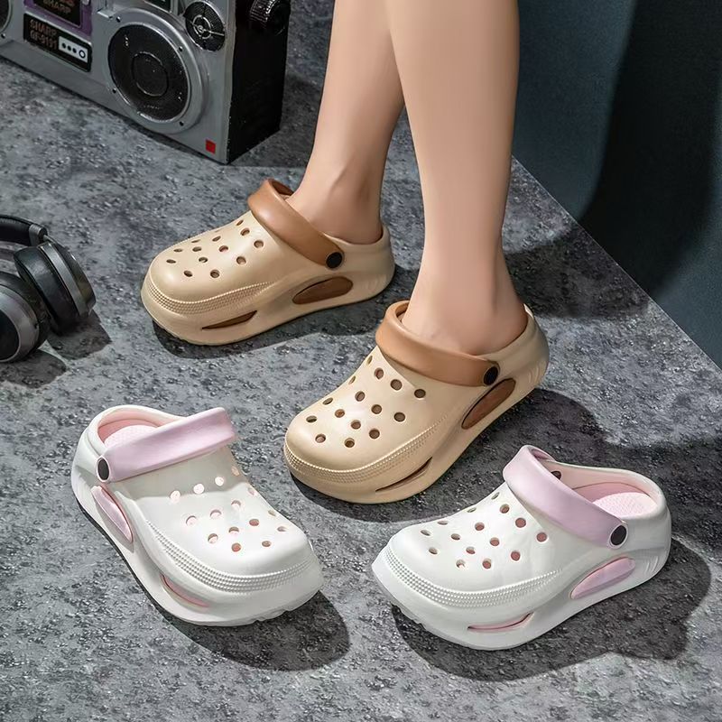 The new Korean-style sweet crotch for women in summer, thick-soled nurse's head flip-flops, are comfortable and breathable Application Scenario