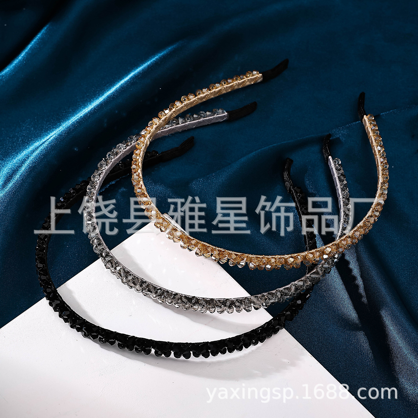 Korean style popular crystal hair bands, sweet face-washing hair clips, adult women's hair accessories, simple anti-slip and fashionable headbands wholesale Application Scenario