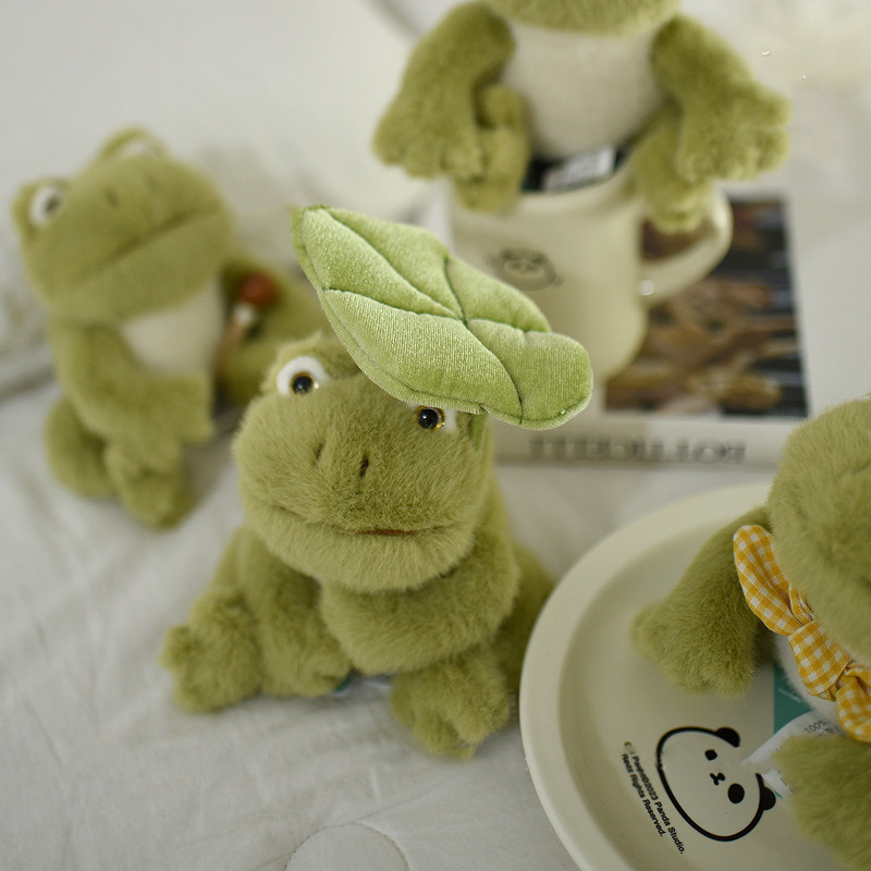 "Duoai Genuine soft and cute frog plush toy bow tie Little frog doll Home desktop decoration Healing little ornaments.