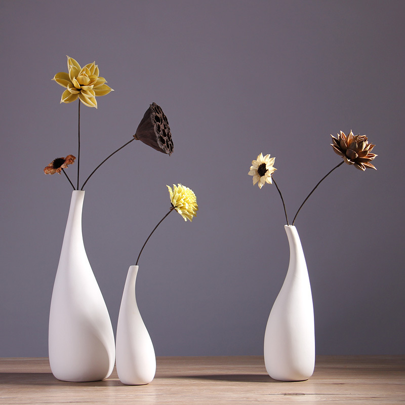 2026 New Nordic style simple ceramic vase ornaments, white unglazed dried flower arrangements, home decoration and arrangement factory wholesale vases Application Scenario