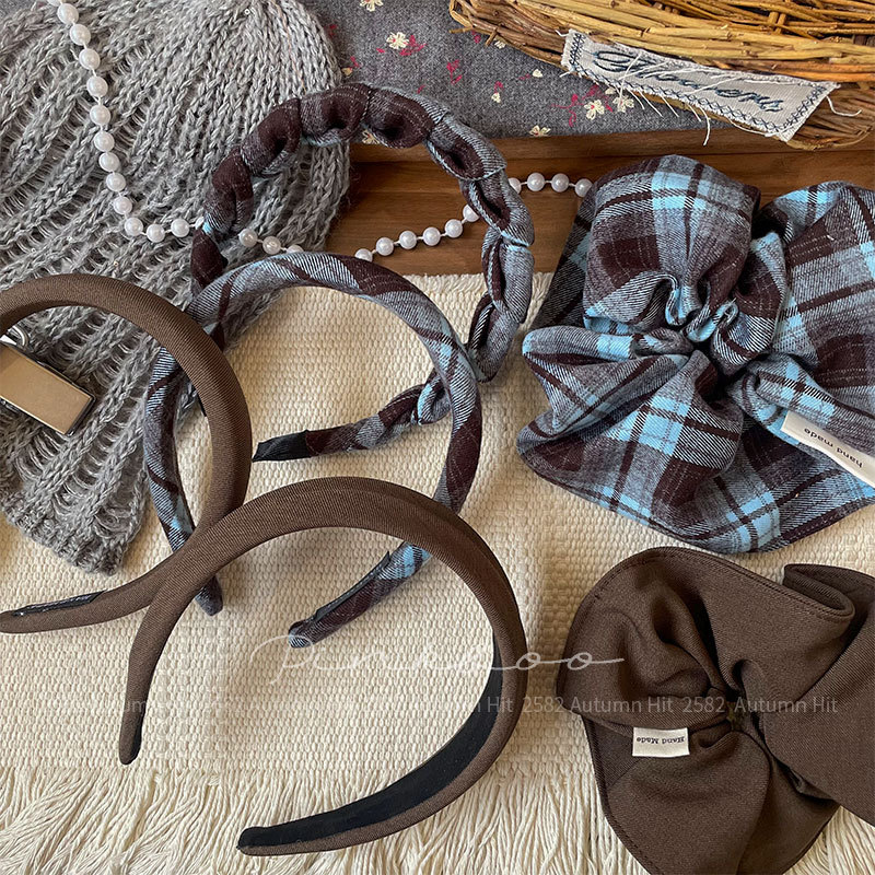 New Korean-style fabric checkered large colon hair band, girl's bun hairstyle, ponytail hair tie, versatile autumn hair band and hair accessory, retro checkered solid color hair accessory for autumn and winter, hair band, bow style, girl's daily fashionable headwear set