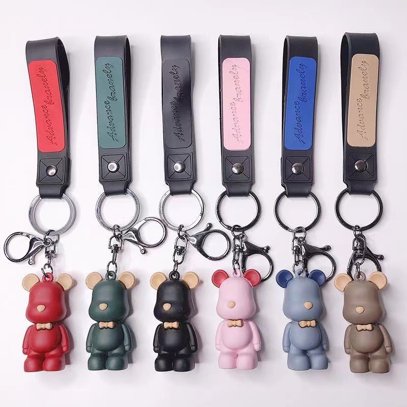 Violent bear, cute cartoon keychain, car key chain, boy student schoolbag pendant, female best friend's bag pendant Application Scenario