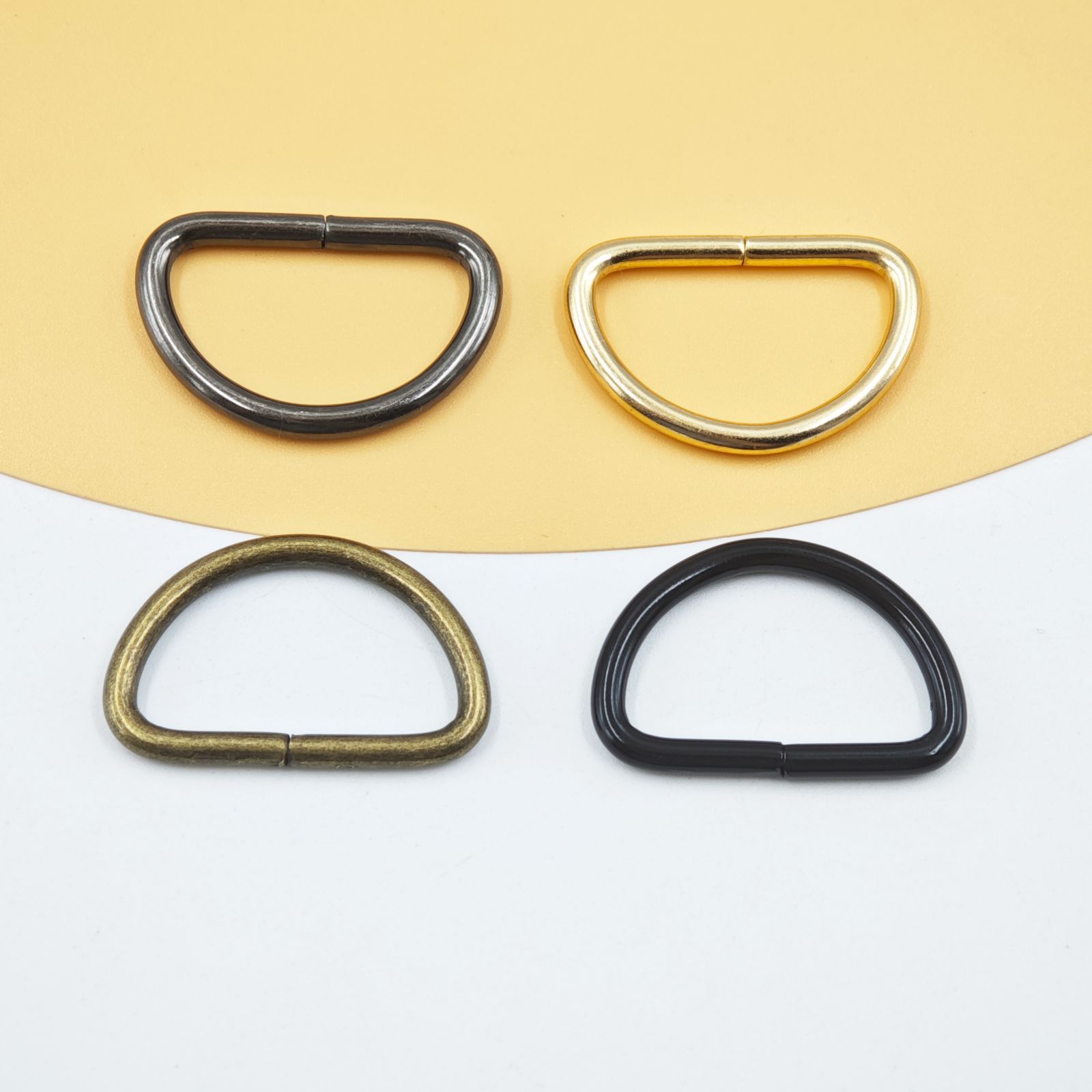 1-inch D-shaped buckle bag diy accessories, five-metal buckle bag strap buckle, semi-circular connection backpack buckle accessories, D-shaped buckle Application Scenario