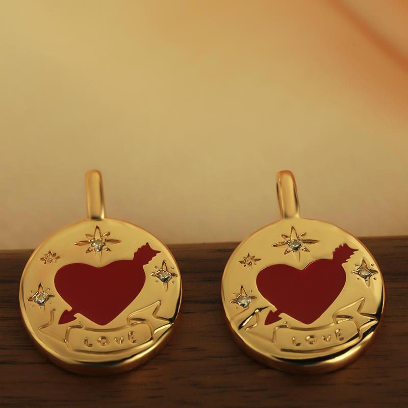 New minimalist women's style, unique and versatile accessories, oil-dripping one-shot heart-piercing pendant, internet-famous elegant necklace, collarbone chain Specification drawing
