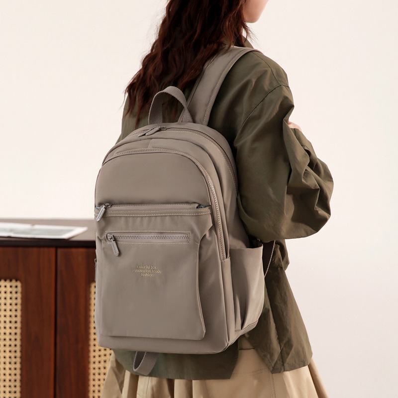 Outdoor fashionable and versatile backpack, suitable for both men and women details Picture