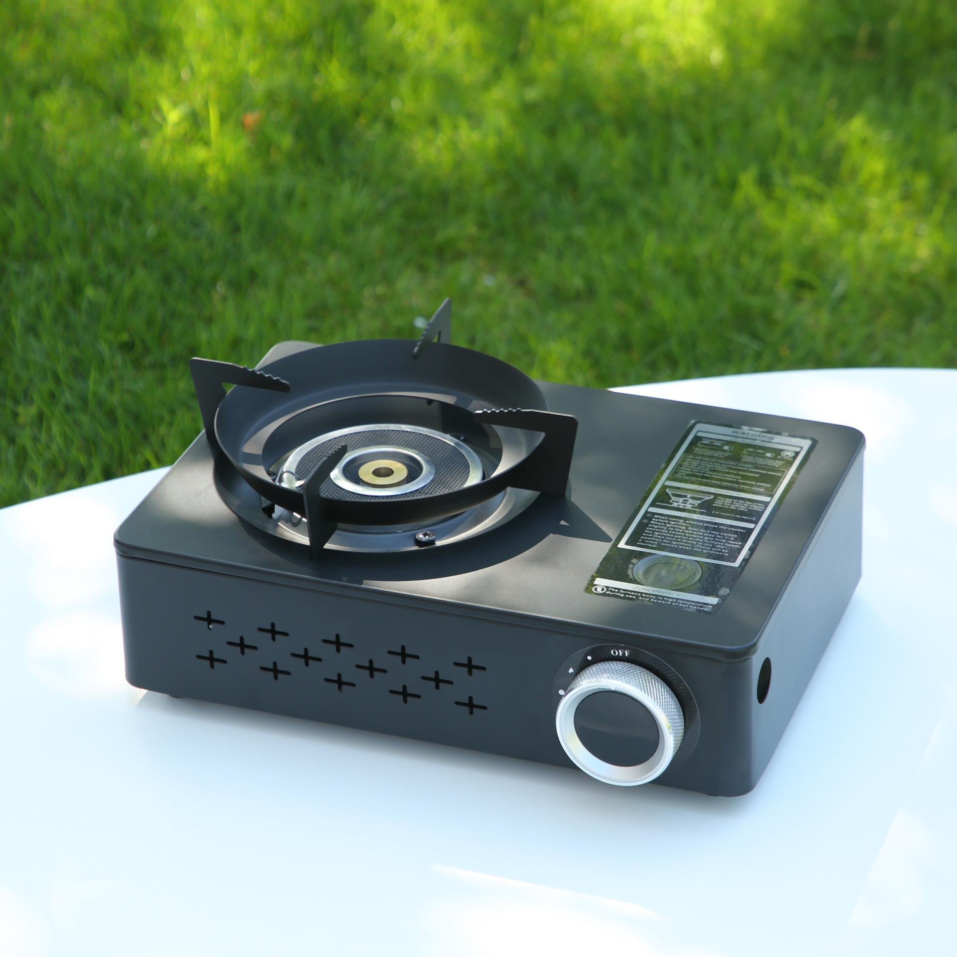New high-appearation-level outdoor gas stove, household portable gas cylinder, gas stove, camping windproof hot pot and barbecue stove Application Scenario