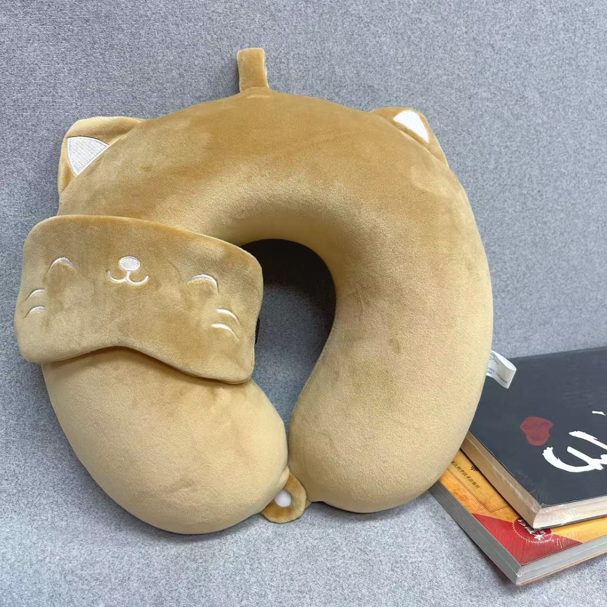 Almohada de cuello de dibujos animados máscara de ojos set siesta almohada U almohada almohada de oficina regalo de cumpleaños espuma de memoria almohada U Item Picture